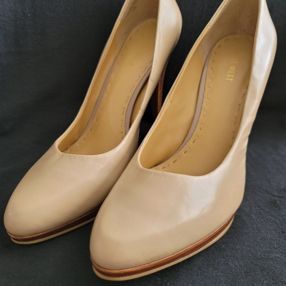 Leather Tan Pump w/wood heel, Platform - Picture 2 of 6